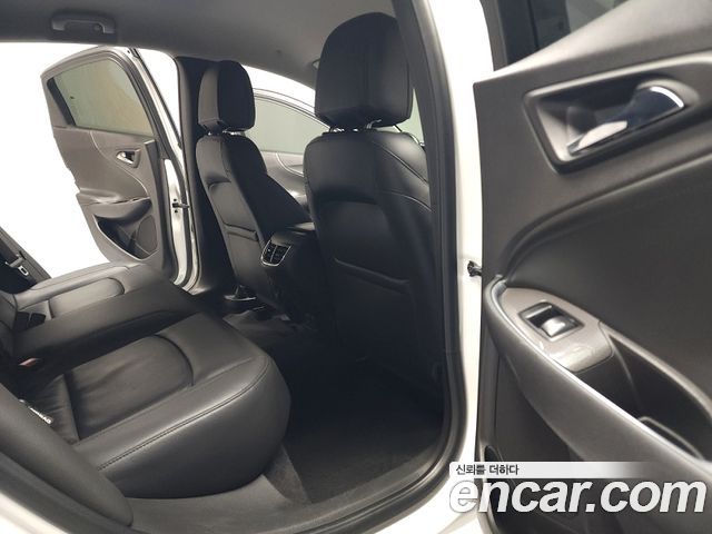 Chevrolet Korea Malibu 2017 — photo 15