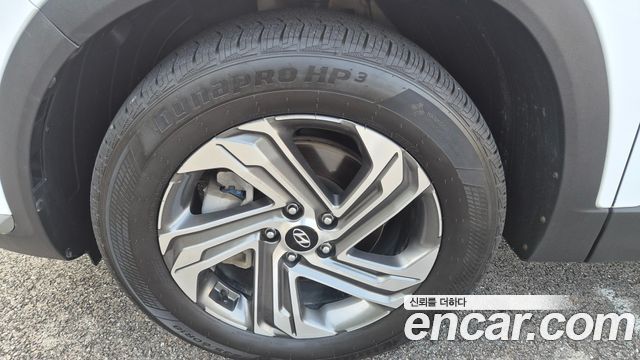 Hyundai Santafe 2023 — photo 14