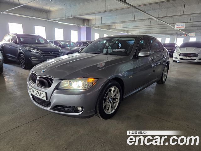 BMW 3-Series 2010 — photo 2