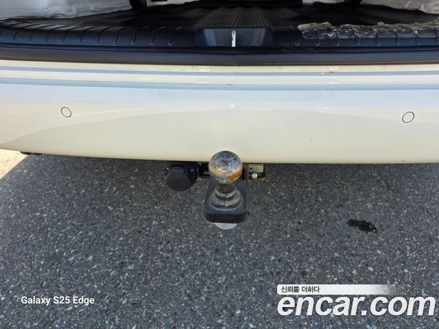 Hyundai Staria 2025 — photo 8