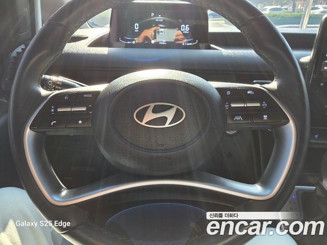 Hyundai Staria 2025 — photo 13