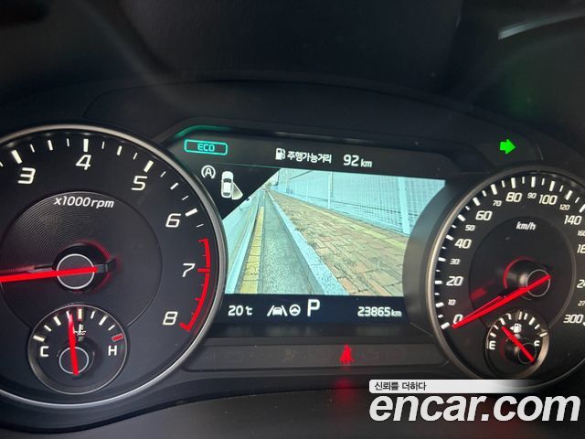Kia Stinger 2023 — photo 17