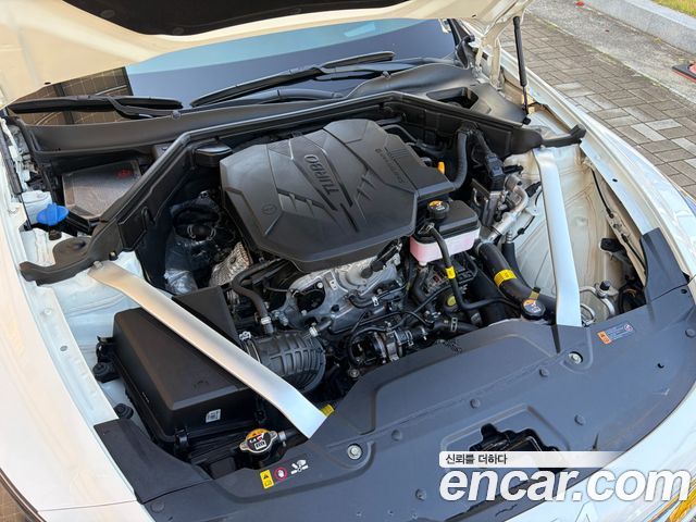 Kia Stinger 2023 — photo 20