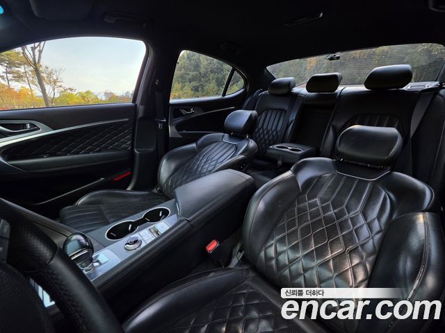 Genesis G70 2019 — photo 13