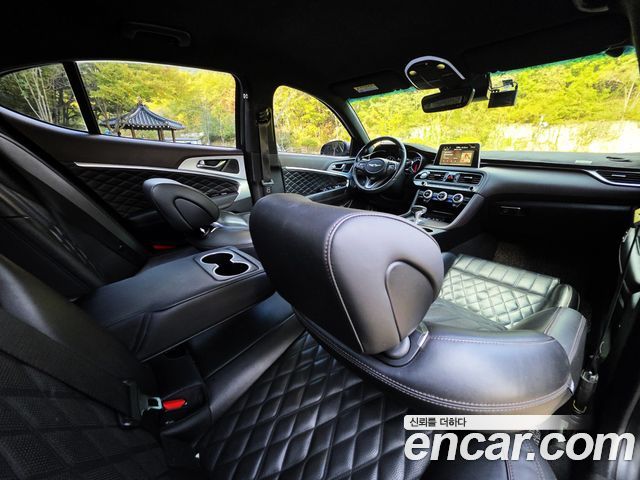 Genesis G70 2019 — photo 15