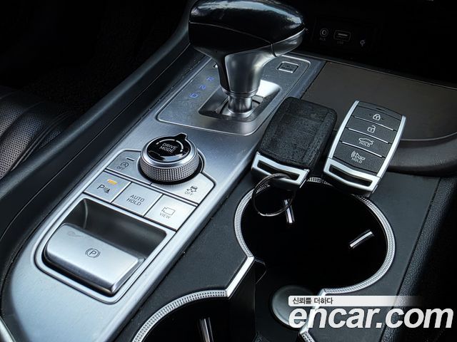 Genesis G70 2019 — photo 17