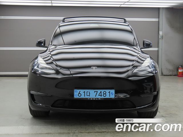 Tesla Model Y 2022 — photo 2
