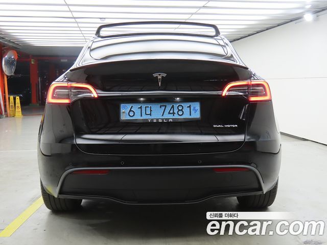 Tesla Model Y 2022 — photo 4