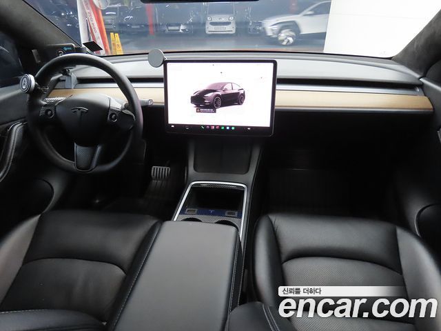 Tesla Model Y 2022 — photo 5