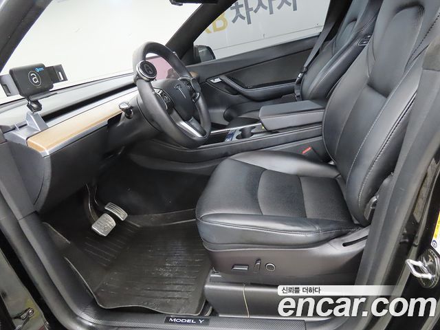 Tesla Model Y 2022 — photo 6