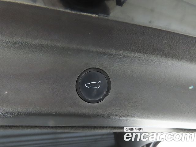 Tesla Model Y 2022 — photo 16