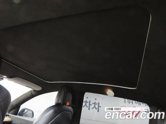 Tesla Model Y 2022 — photo 18