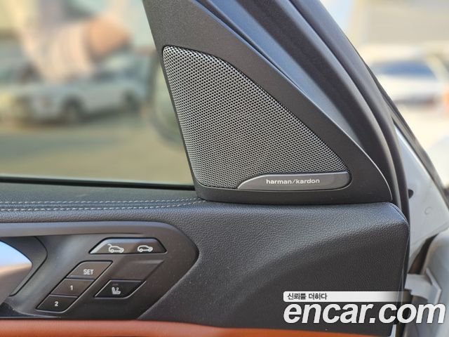 BMW X6 2022 — photo 9