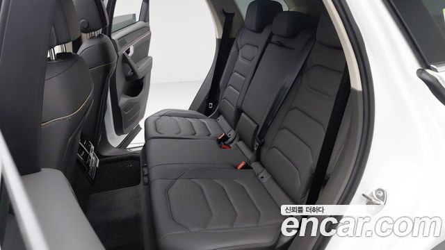 Volkswagen Touareg 2020 — photo 12