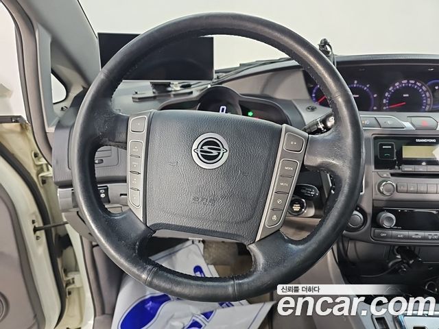 KG Mobility KORANDO 2014 — photo 9