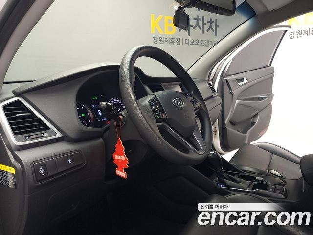 Hyundai Tucson 2016 — photo 8