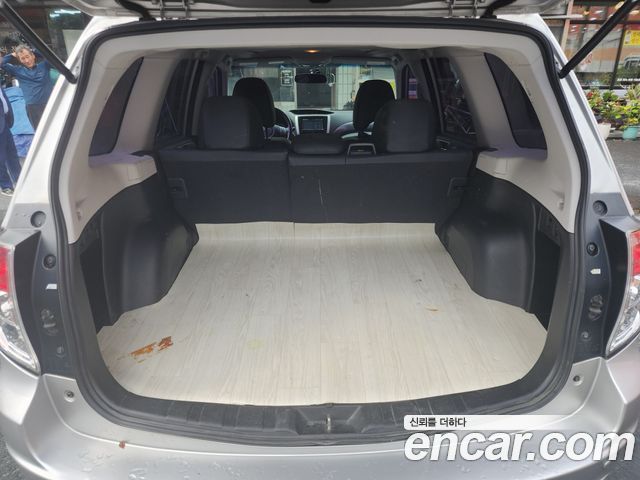 Subaru Forester 2011 — photo 12