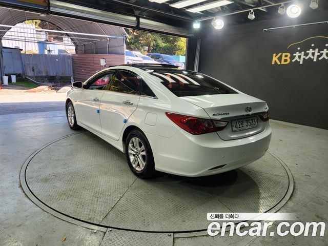 Hyundai Sonata 2010 — photo 4
