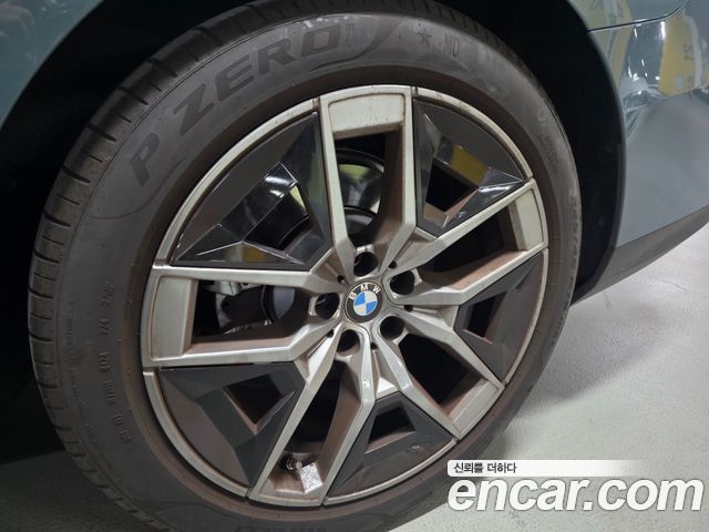BMW 5-Series 2025 — photo 5