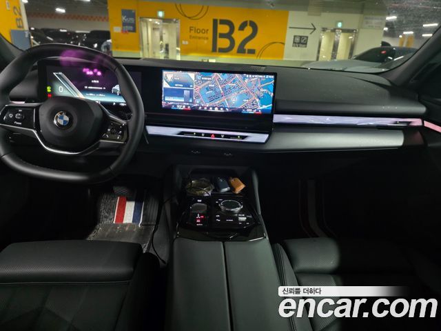 BMW 5-Series 2025 — photo 7