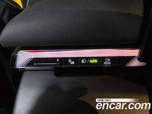 BMW 5-Series 2025 — photo 15
