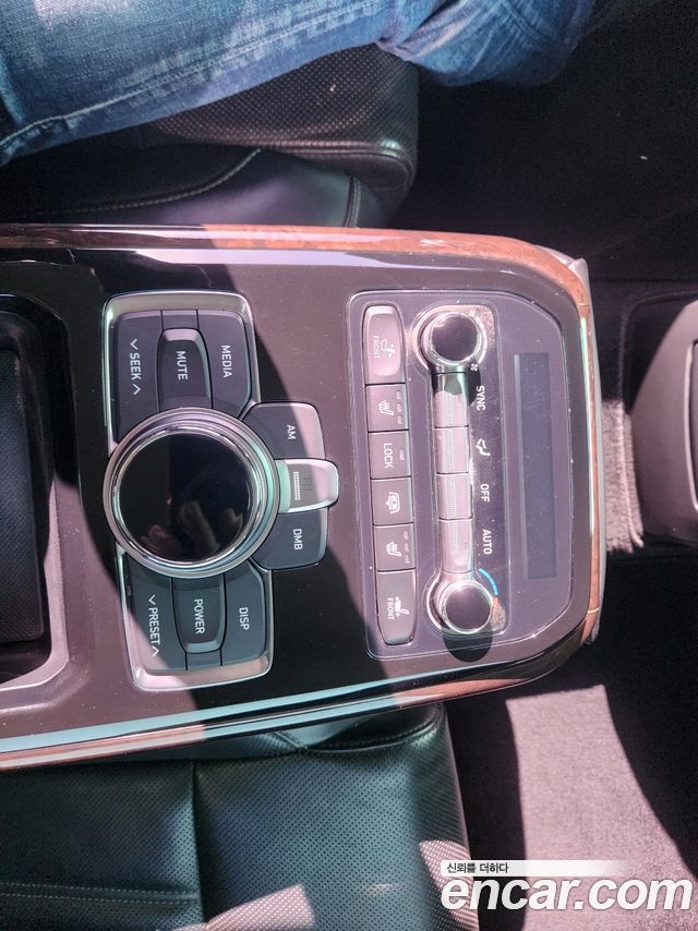 Genesis EQ900 2018 — photo 16