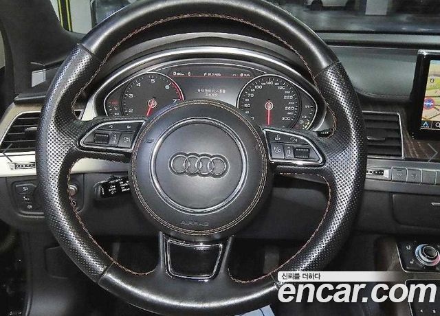 Audi A8 2016 — photo 8