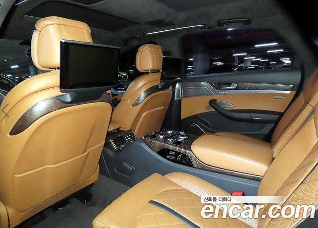 Audi A8 2016 — photo 13