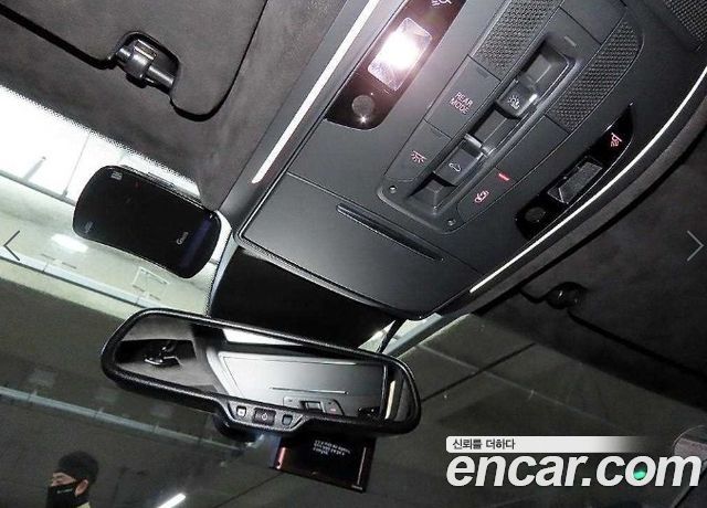 Audi A8 2016 — photo 14