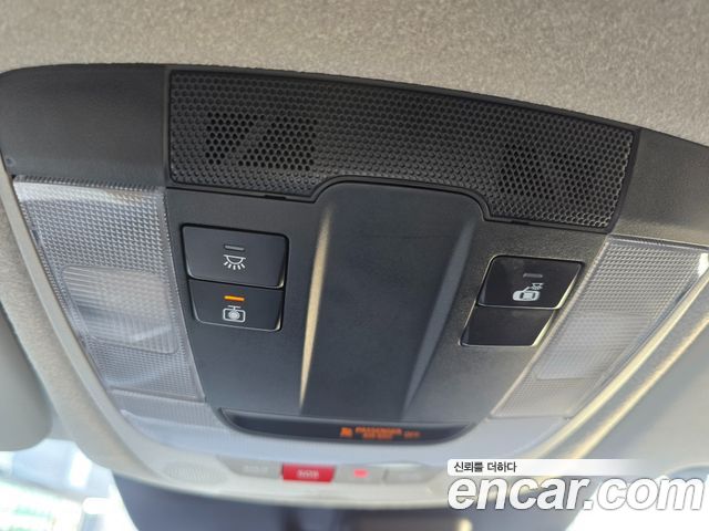 Kia Niro 2023 — photo 11