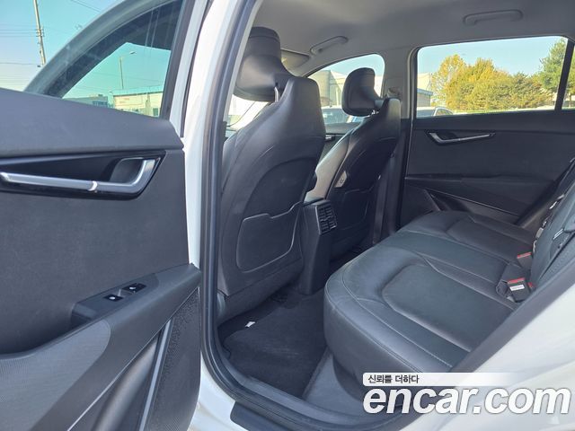 Kia Niro 2023 — photo 16