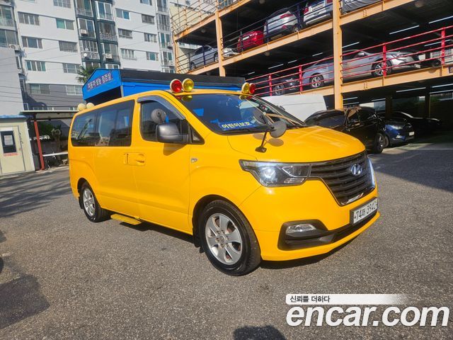 Hyundai Starex 2019 — photo 3