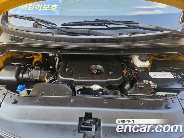 Hyundai Starex 2019 — photo 19