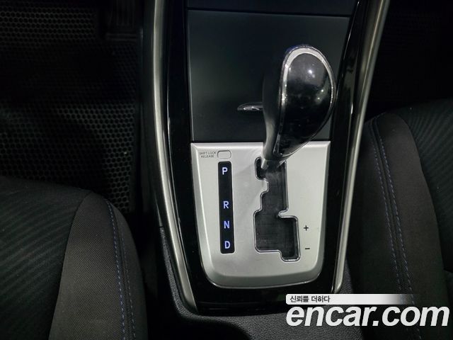 Hyundai AVANTE 2012 — photo 9