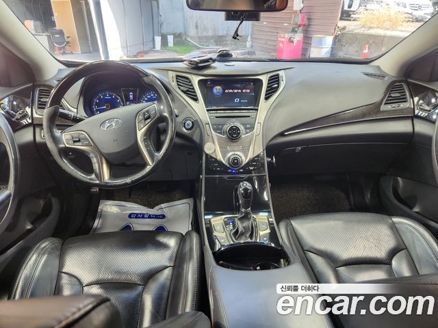 Hyundai Grandeur 2011 — photo 16