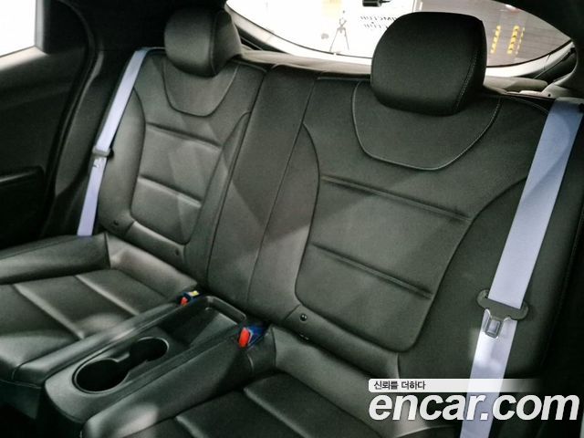 Hyundai Veloster 2020 — photo 12