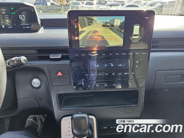 Hyundai Staria 2024 — photo 11