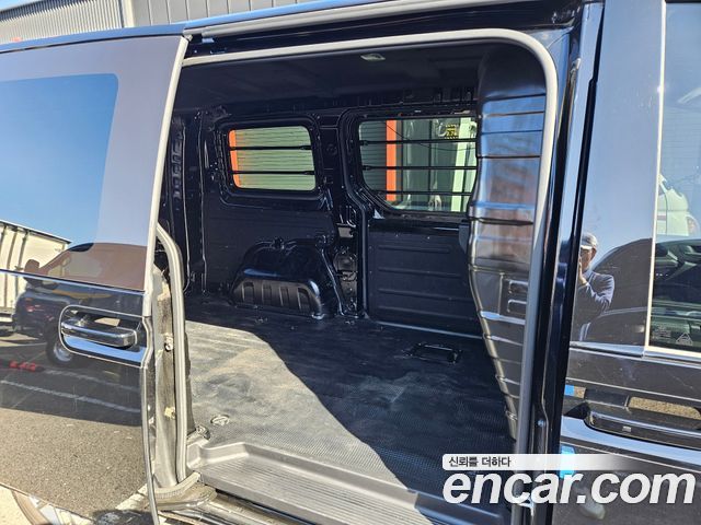 Hyundai Staria 2024 — photo 15
