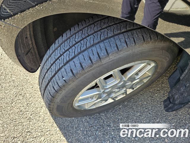 Hyundai Staria 2024 — photo 20