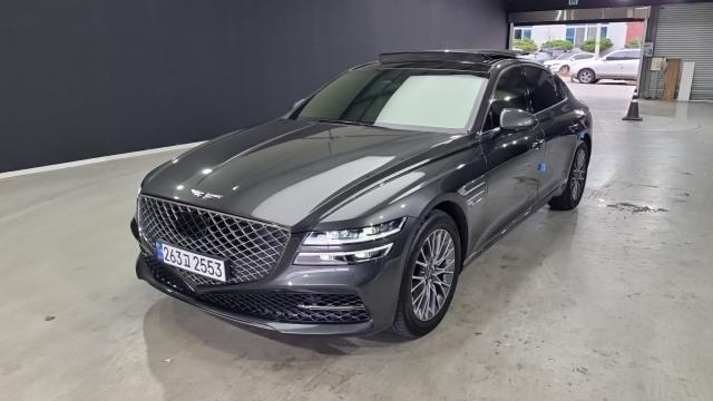 Genesis G80 2022 — photo 1