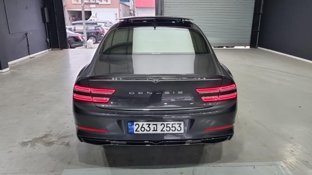 Genesis G80 2022 — photo 4