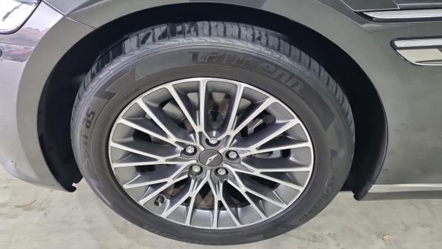 Genesis G80 2022 — photo 18