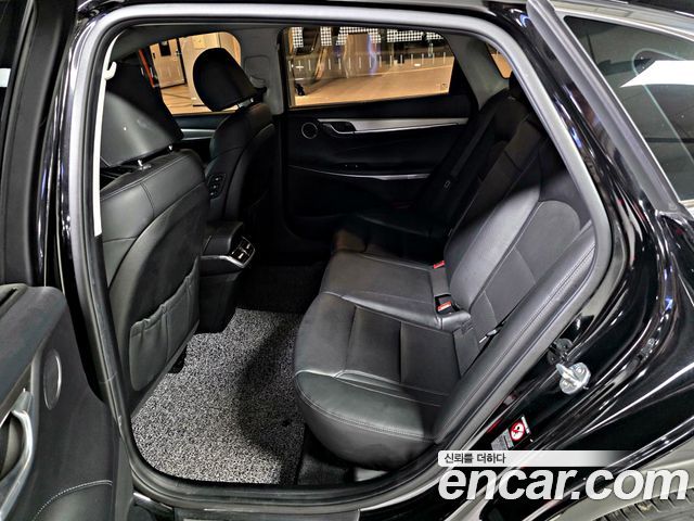 Hyundai Grandeur 2022 — photo 9