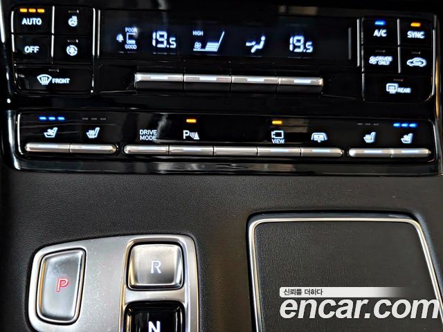 Hyundai Grandeur 2022 — photo 18