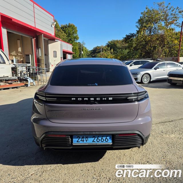 Porsche Macan 2025 — photo 5