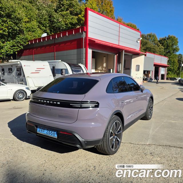 Porsche Macan 2025 — photo 6