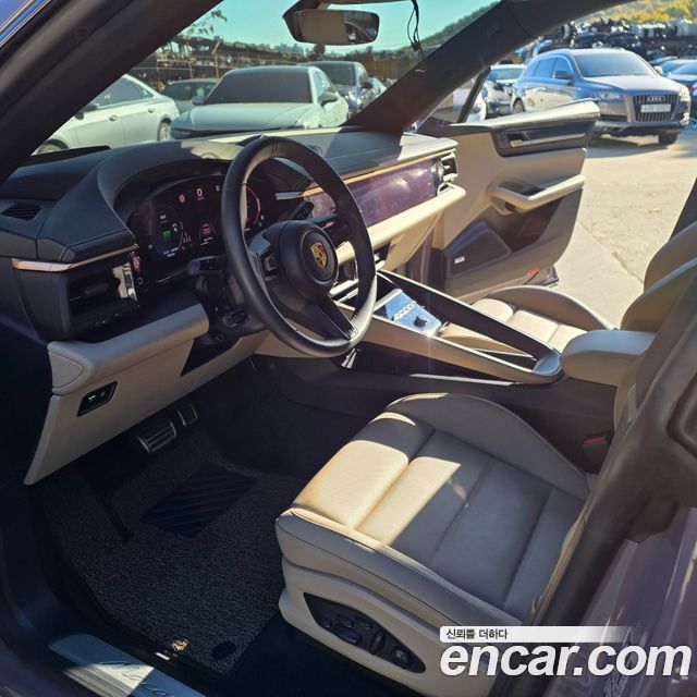 Porsche Macan 2025 — photo 9