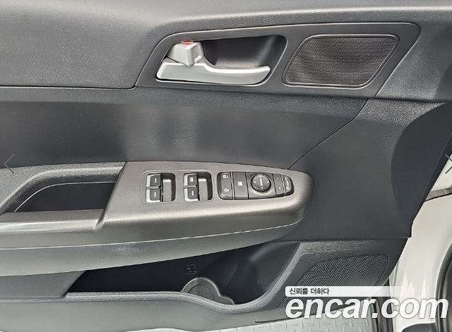 Kia Sportage 2022 — photo 17