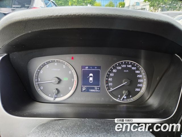 Hyundai Sonata 2015 — photo 13