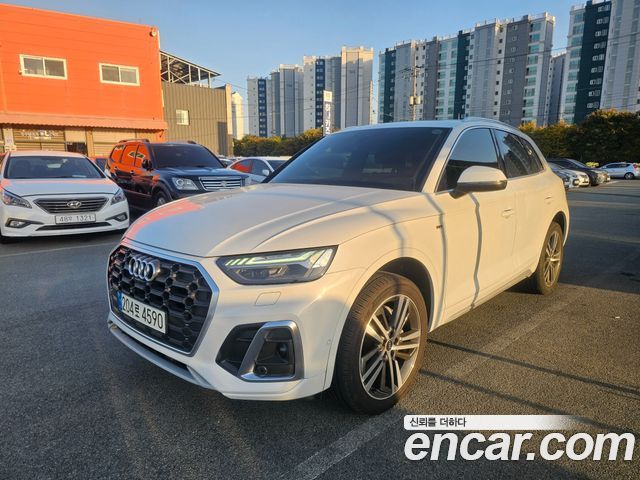 Audi Q5 2021 — photo 2